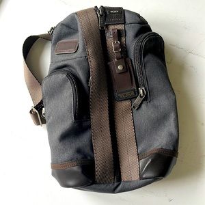 Tumi over the shoulder messenger bag